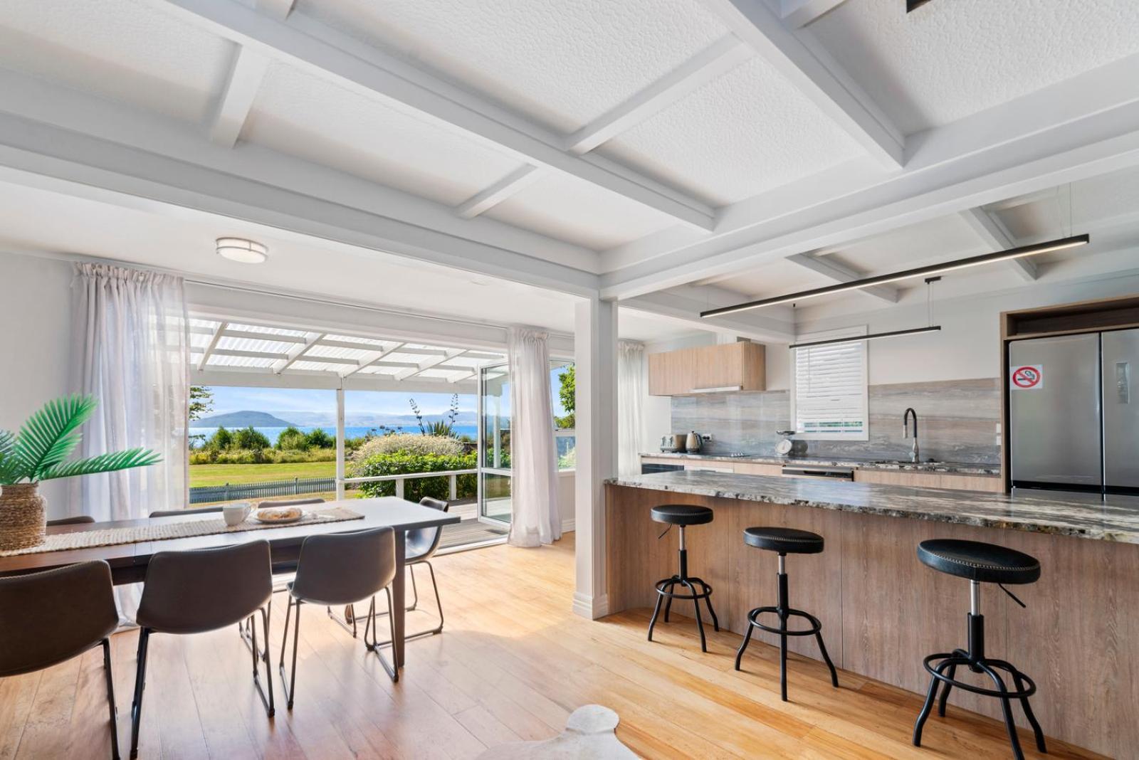 Ngongotaha Lakeside Home Rotorua Ngoại thất bức ảnh